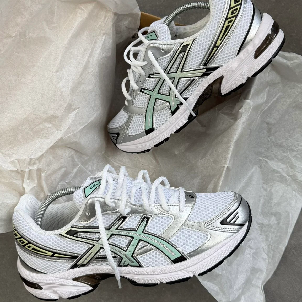 ASICS GEL 1130 TRAINER - WHITE VERDIGRIS - Image 4