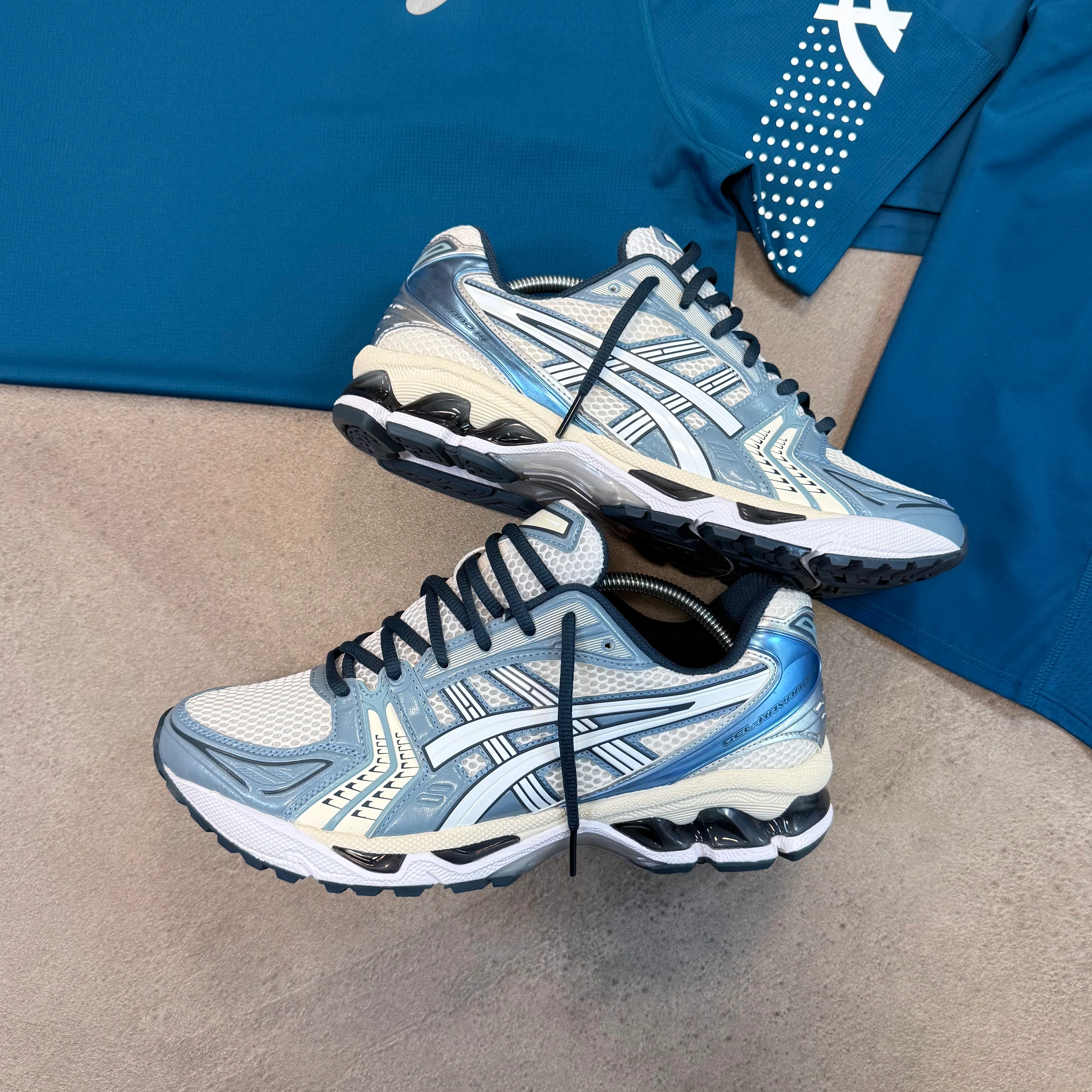 ASICS GEL-KAYANO 14 TRAINER - CREAM / RAW INDIGO - Image 2