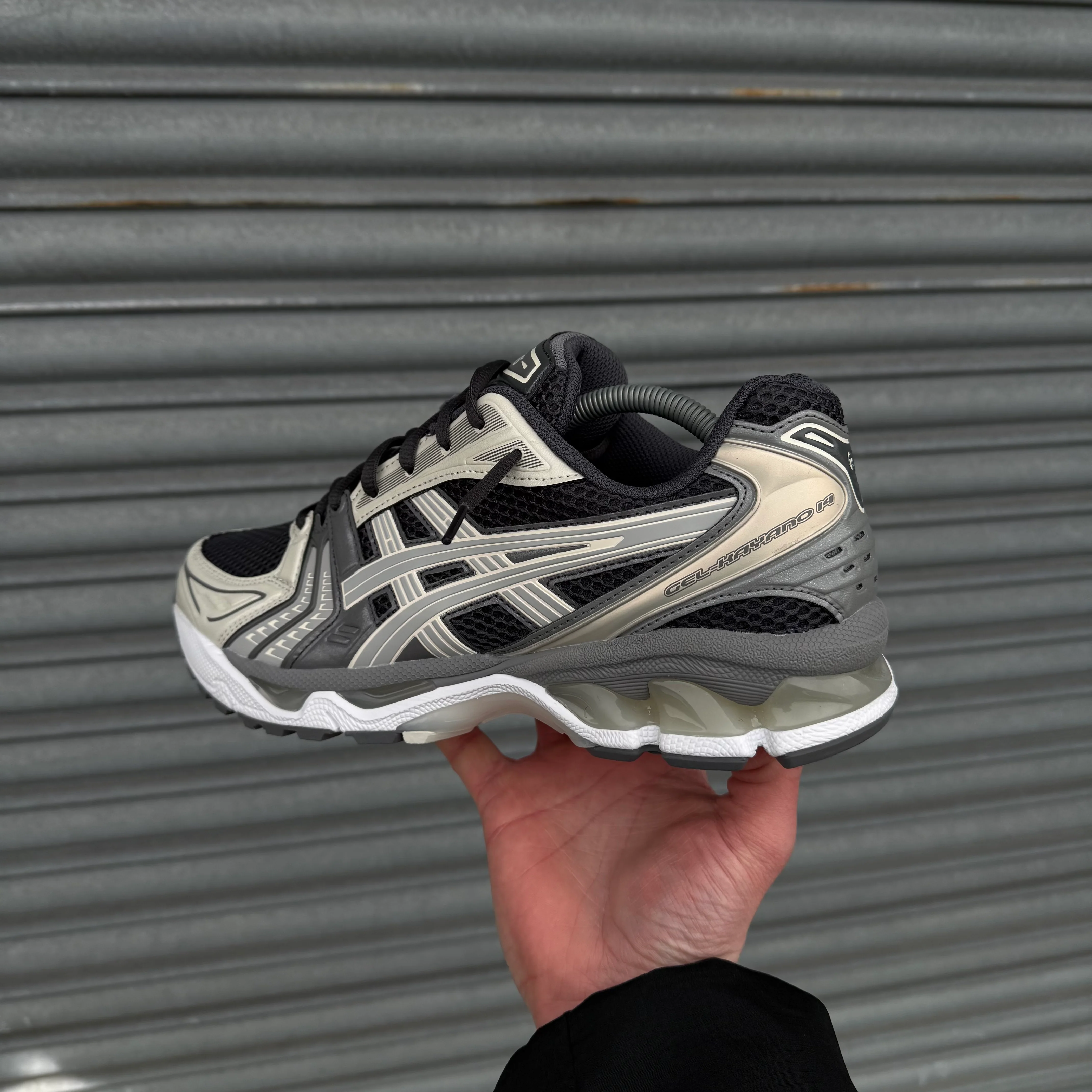ASICS GEL-KAYANO 14 TRAINER - OBSIDIAN / CEMENT GREY - Image 3