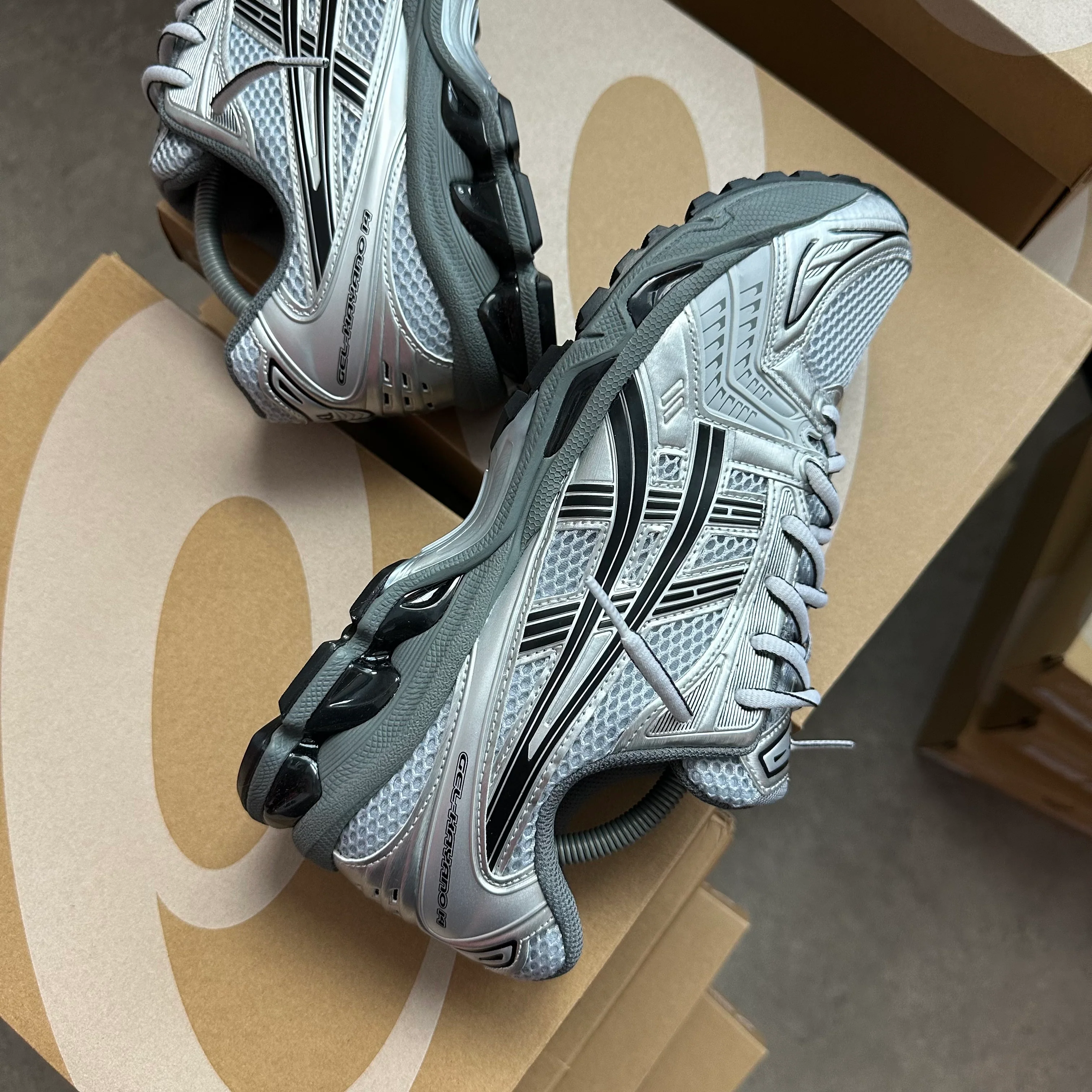 ASICS GEL-KAYANO 14 TRAINER - URBAN RESEARCH - Image 4