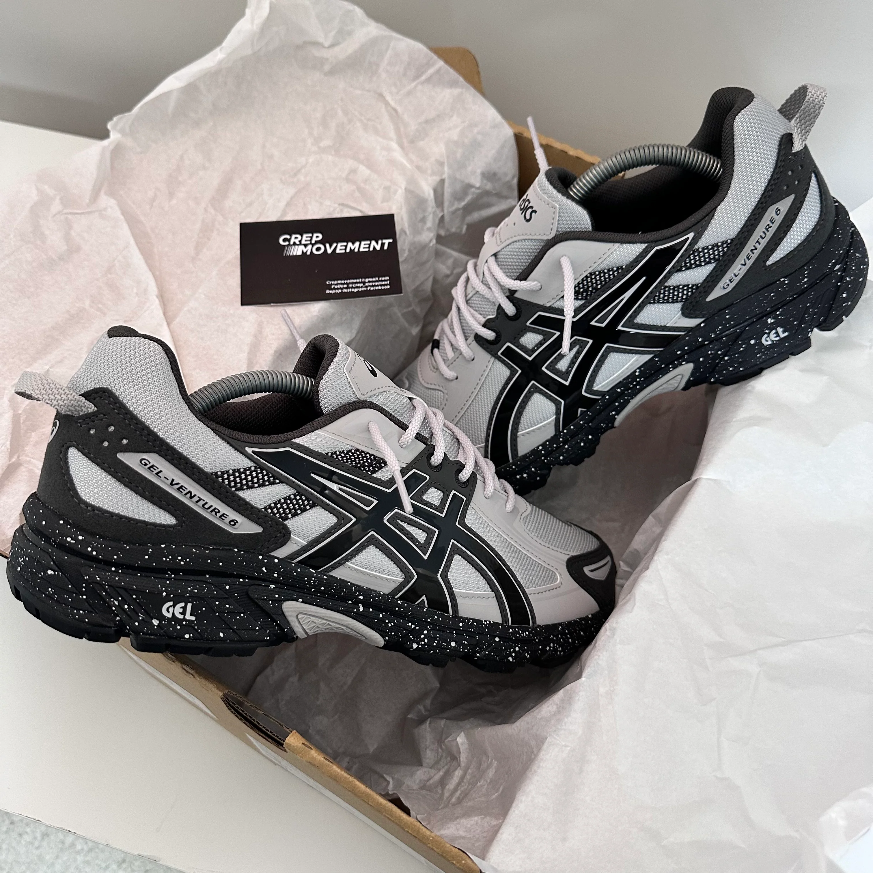 ASICS GEL VENTURE 6 TRAINER - GLACIER GREY / BLACK - Image 5