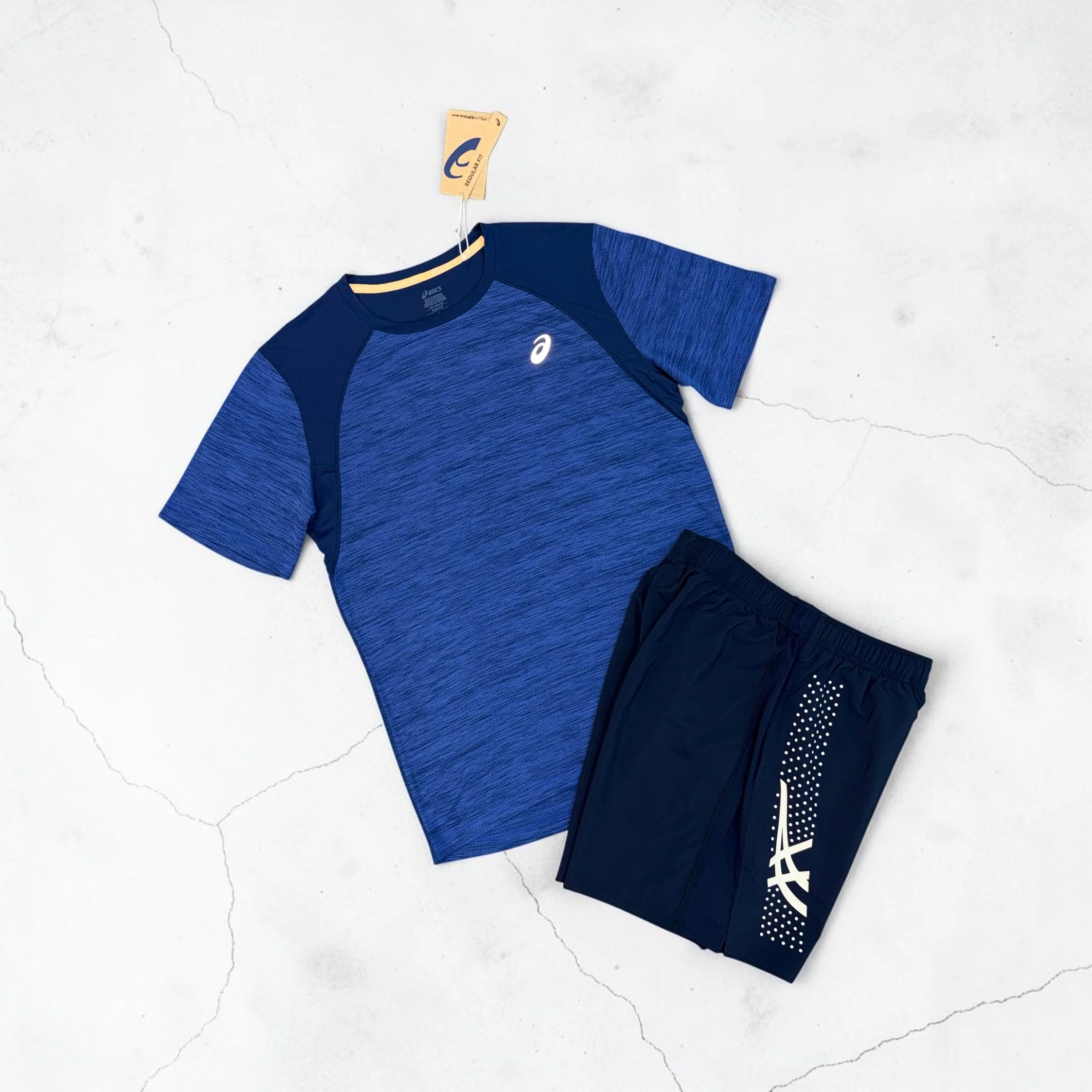 CLOTHING COLLECTION