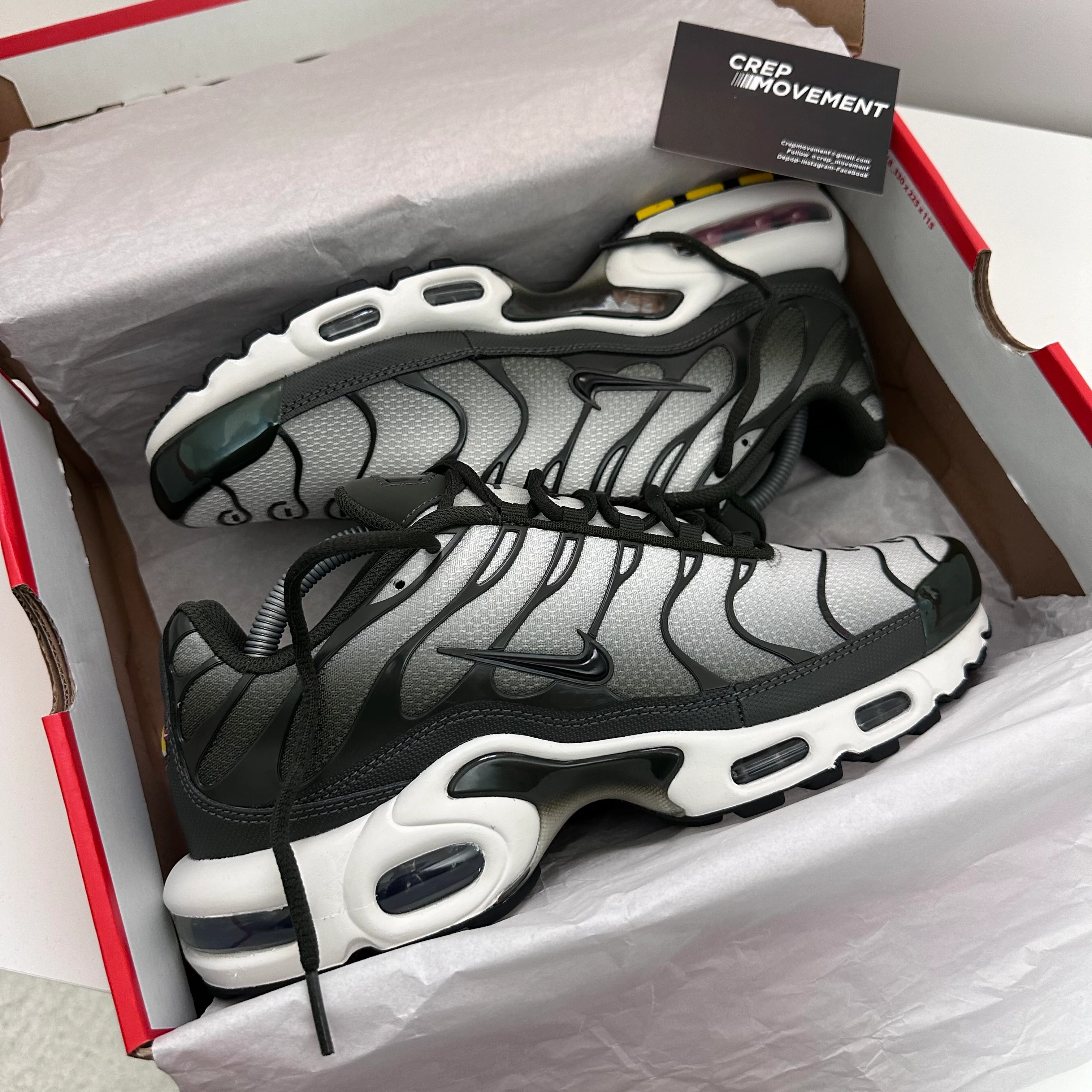 NIKE AIR MAX PLUS TN - CARGO KHAKI - Image 3