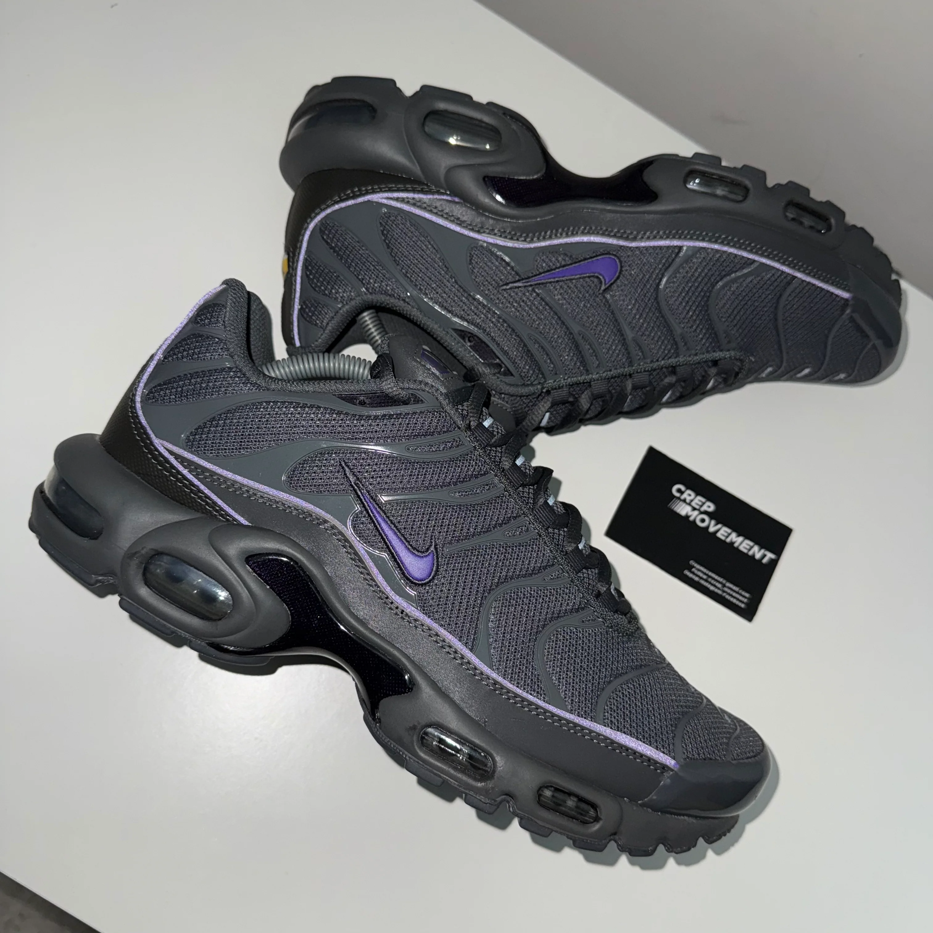 NIKE AIR MAX PLUS TN - GREY / PURPLE (REFLECTIVE STRIP) - Image 2