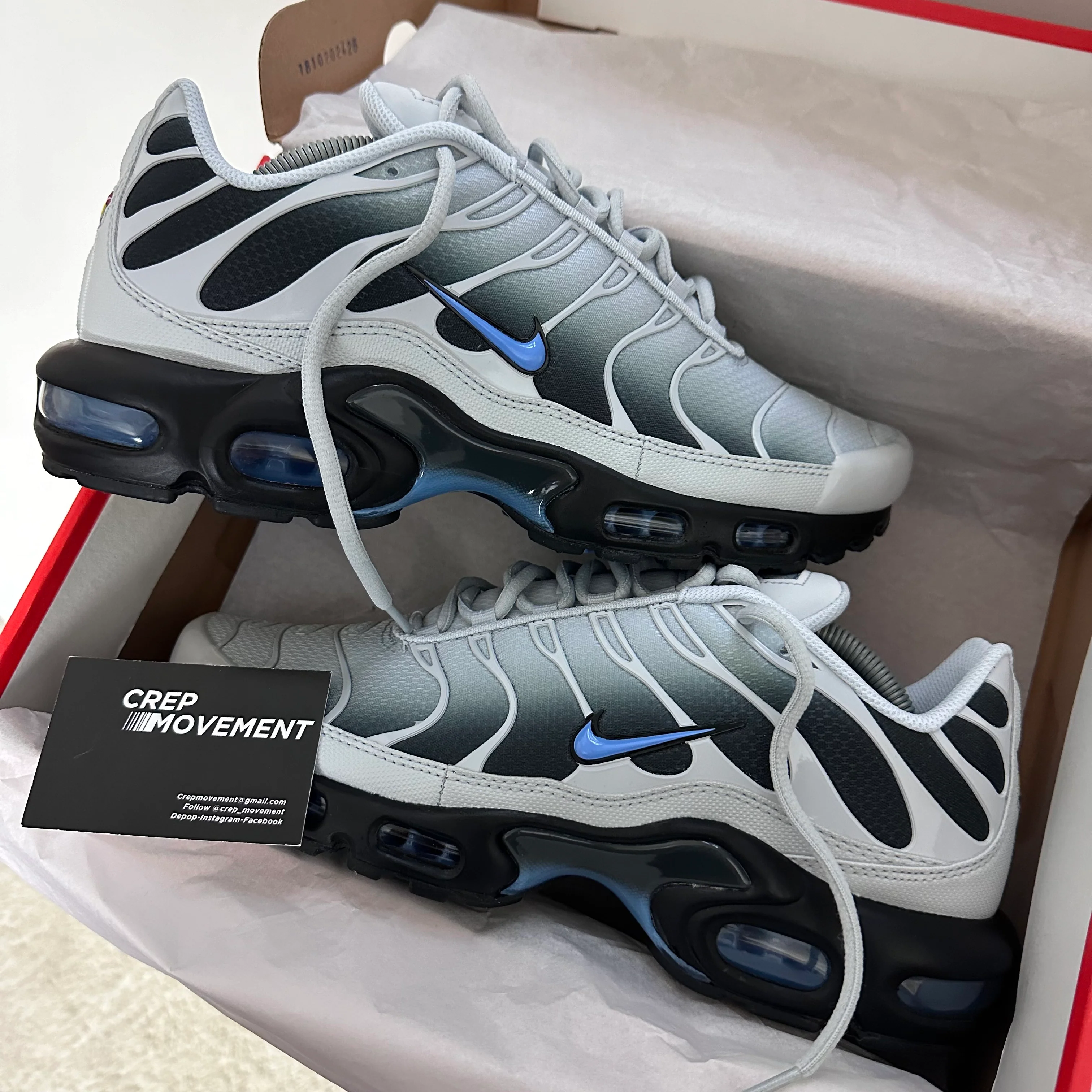 NIKE AIR MAX PLUS TN - WOLF GREY / UNI BLUE - Image 3