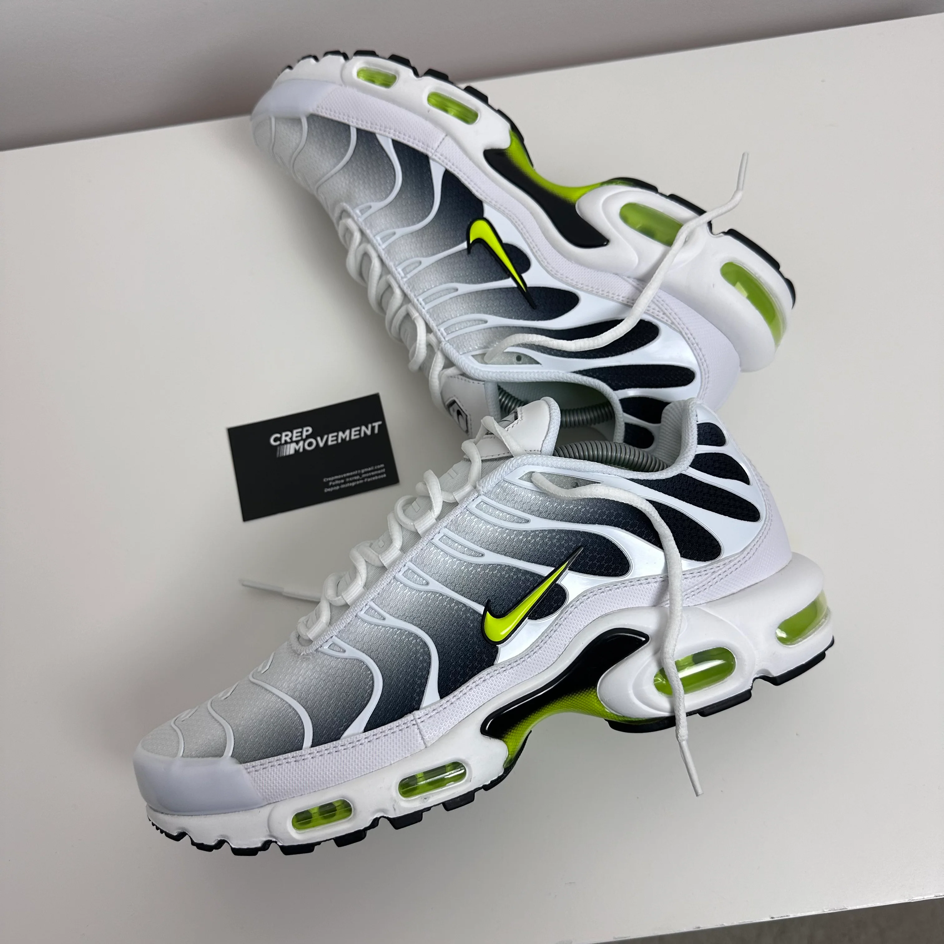 NIKE AIR MAX PLUS TN - PHANTOM VOLT - Image 3