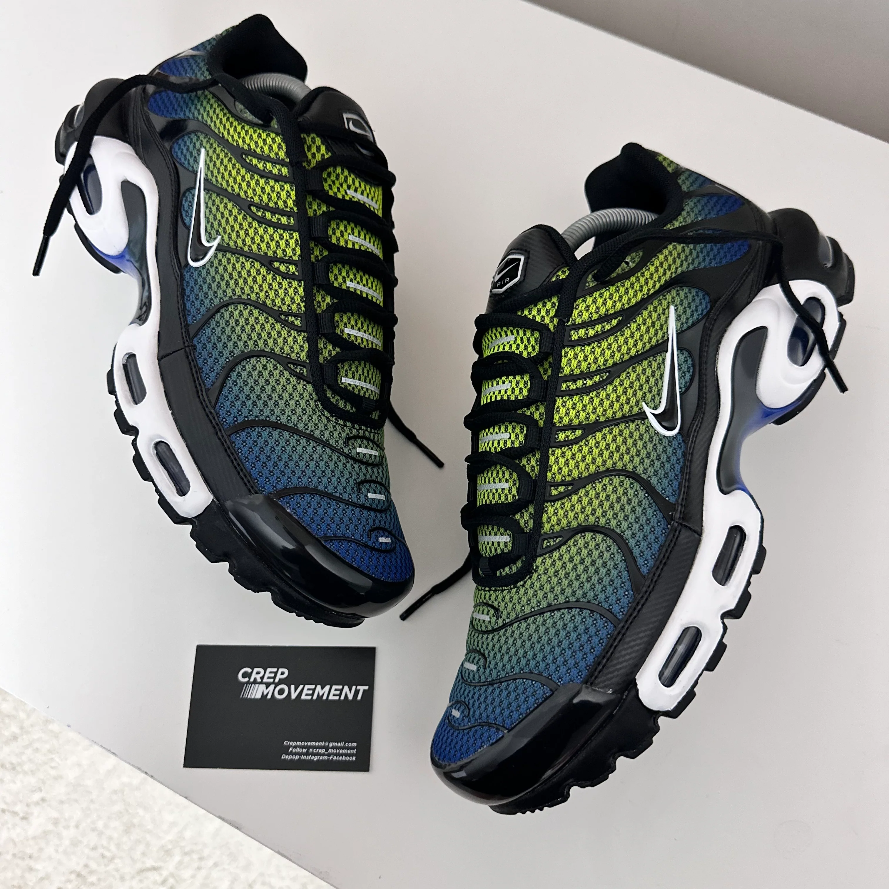 NIKE AIR MAX PLUS TN - RACER BLUE / VOLT - Image 2
