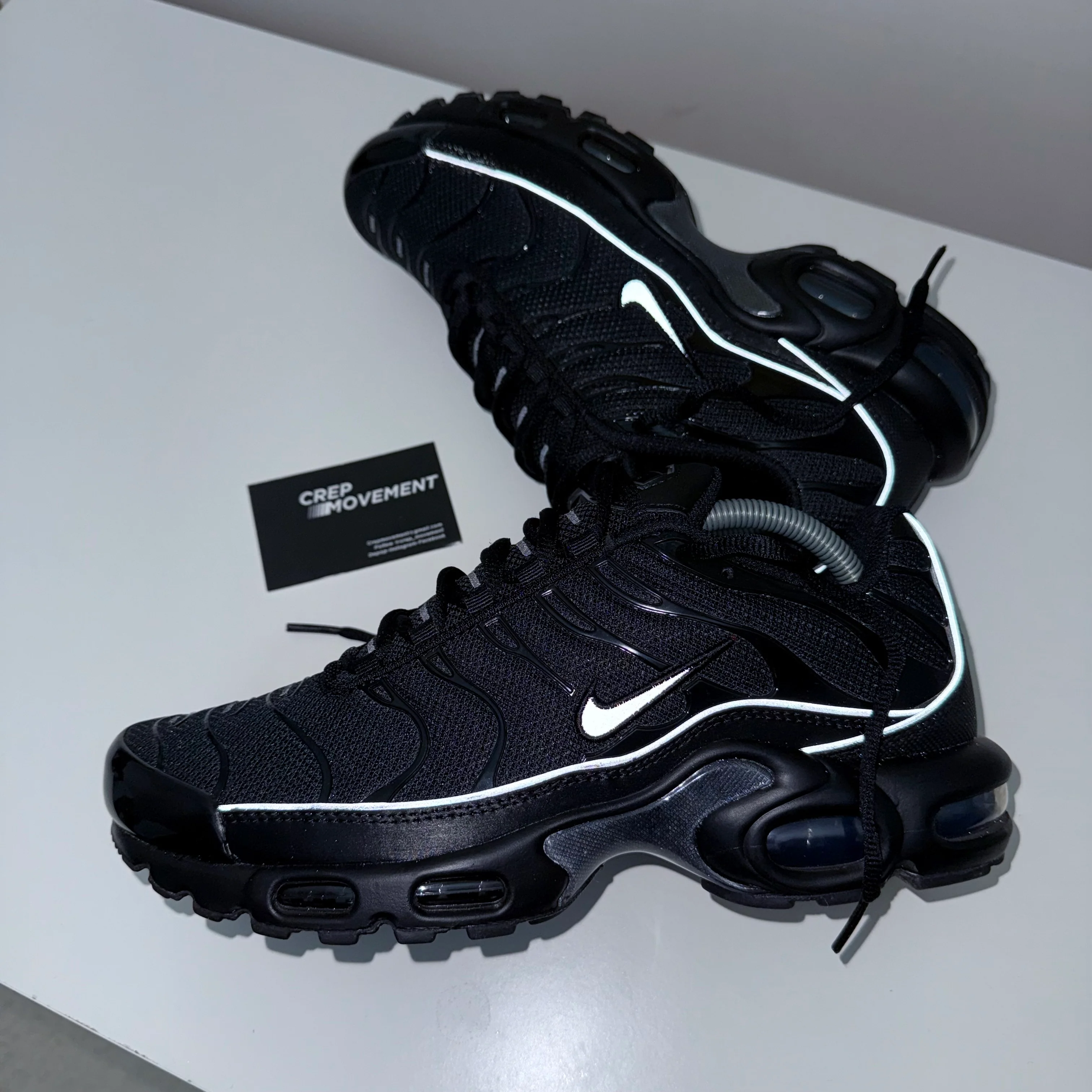 NIKE AIR MAX PLUS TN - REFLECTIVE STRIP - Image 3