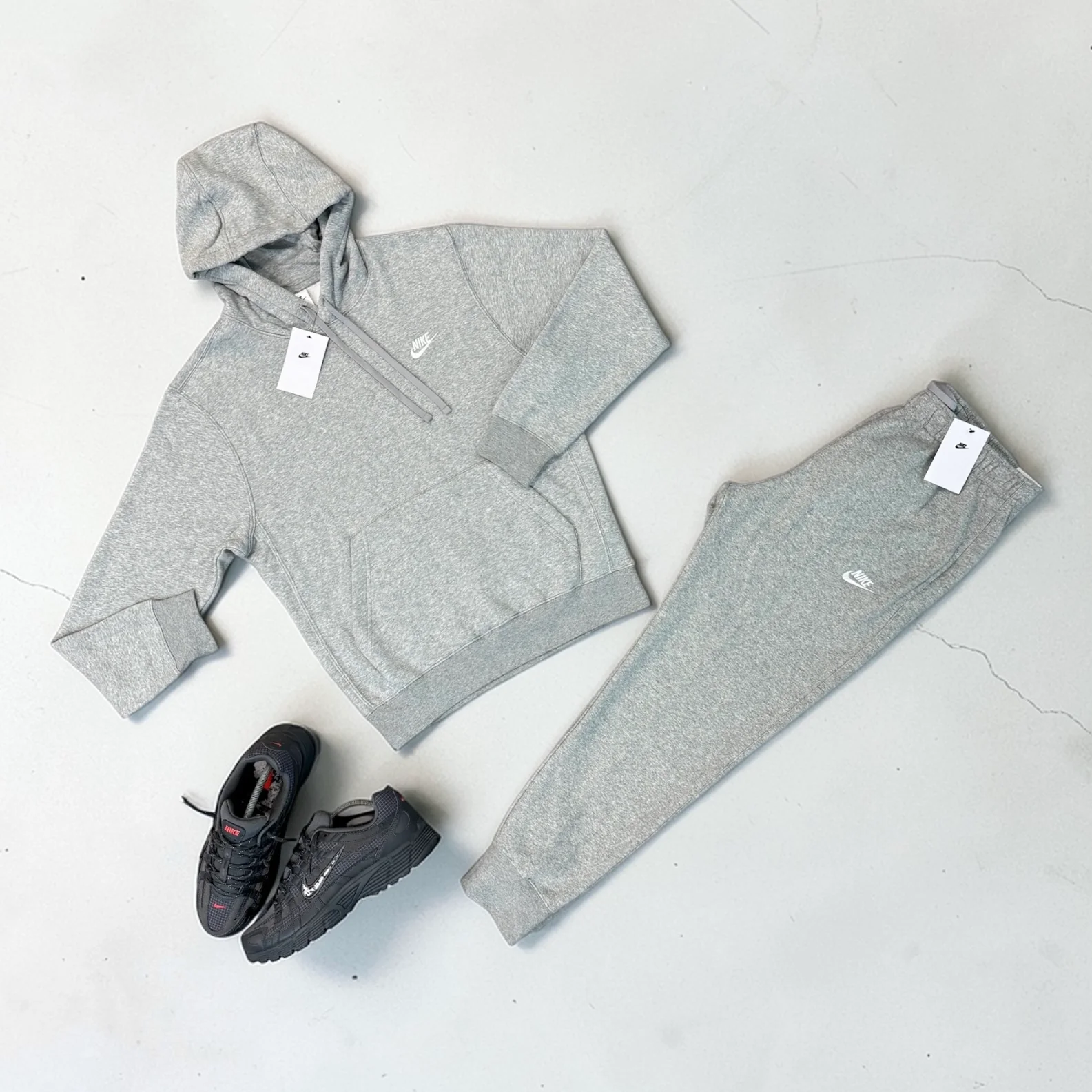 NIKE CLUB TRACKSUIT SET - GREY