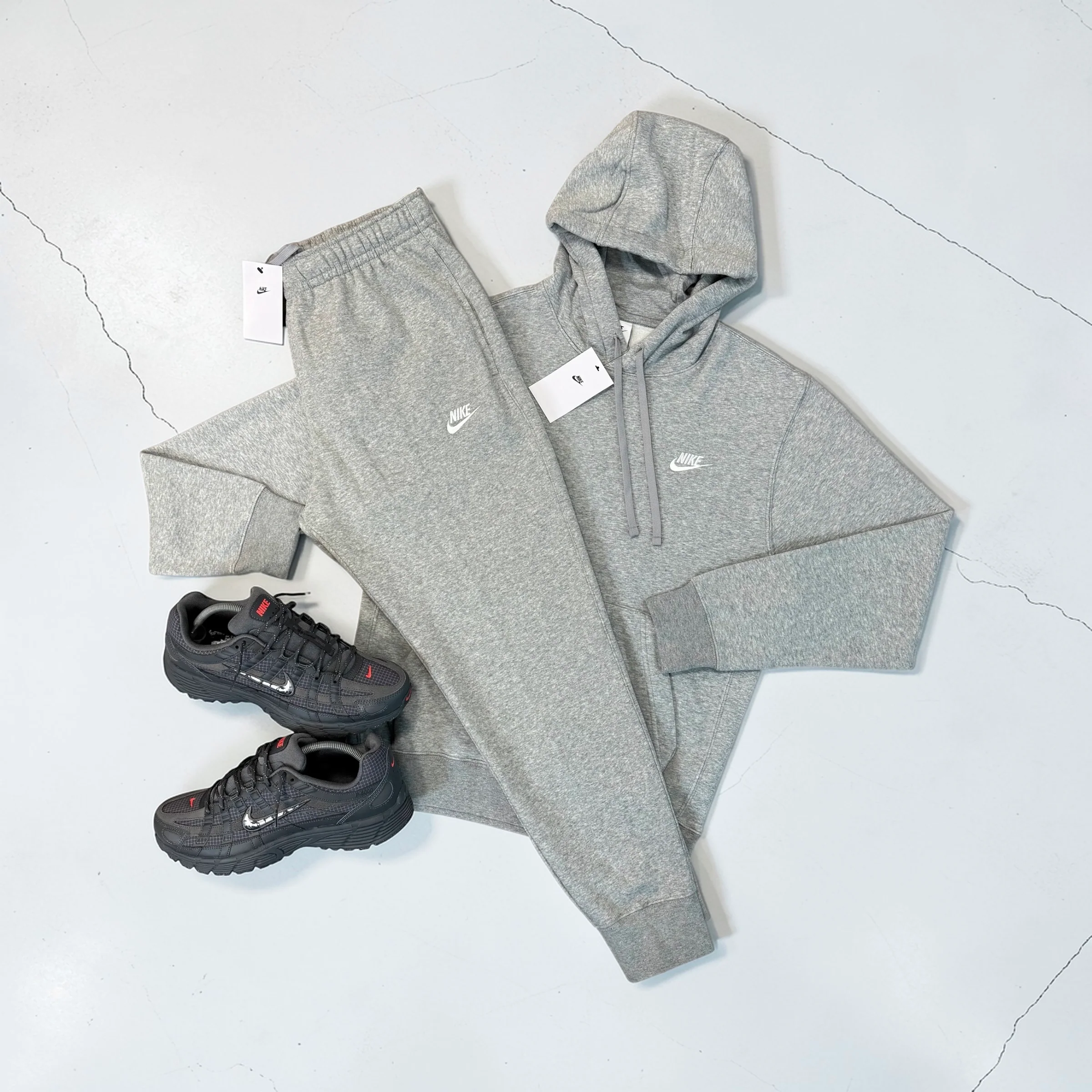 NIKE CLUB TRACKSUIT SET - GREY - Image 3