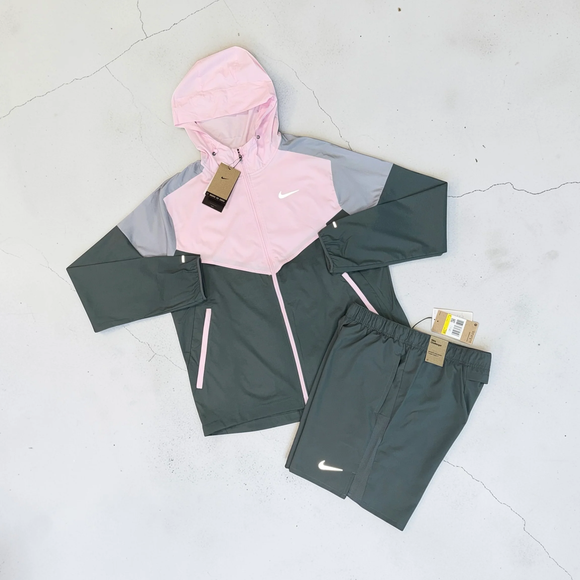 NIKE DRI-FIT WINDRUNNER AND 7” CHALLENGER SHORTS SET - FOAM PINK / GREY