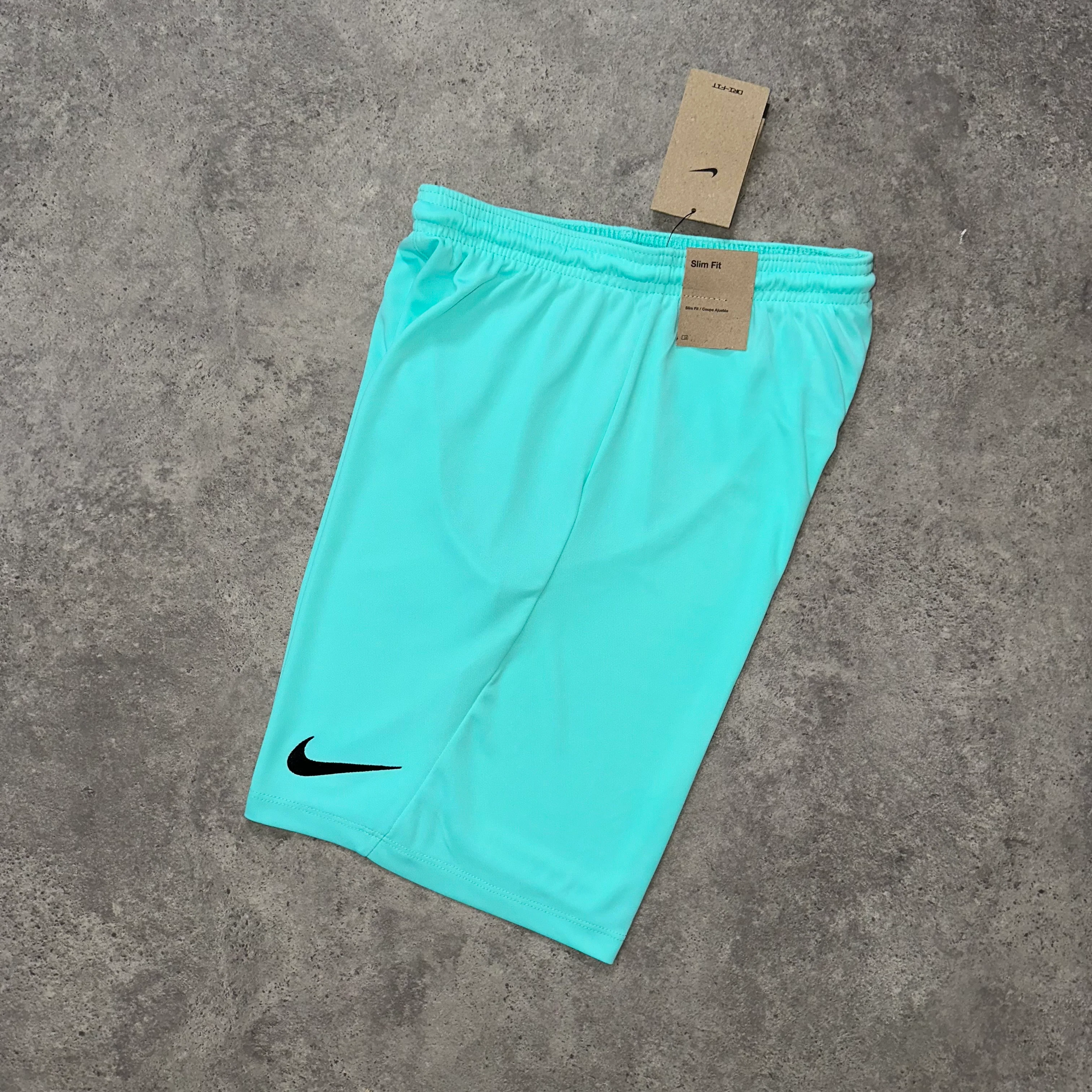 NIKE LOGO ESSENTIAL SET - MINT - Image 3